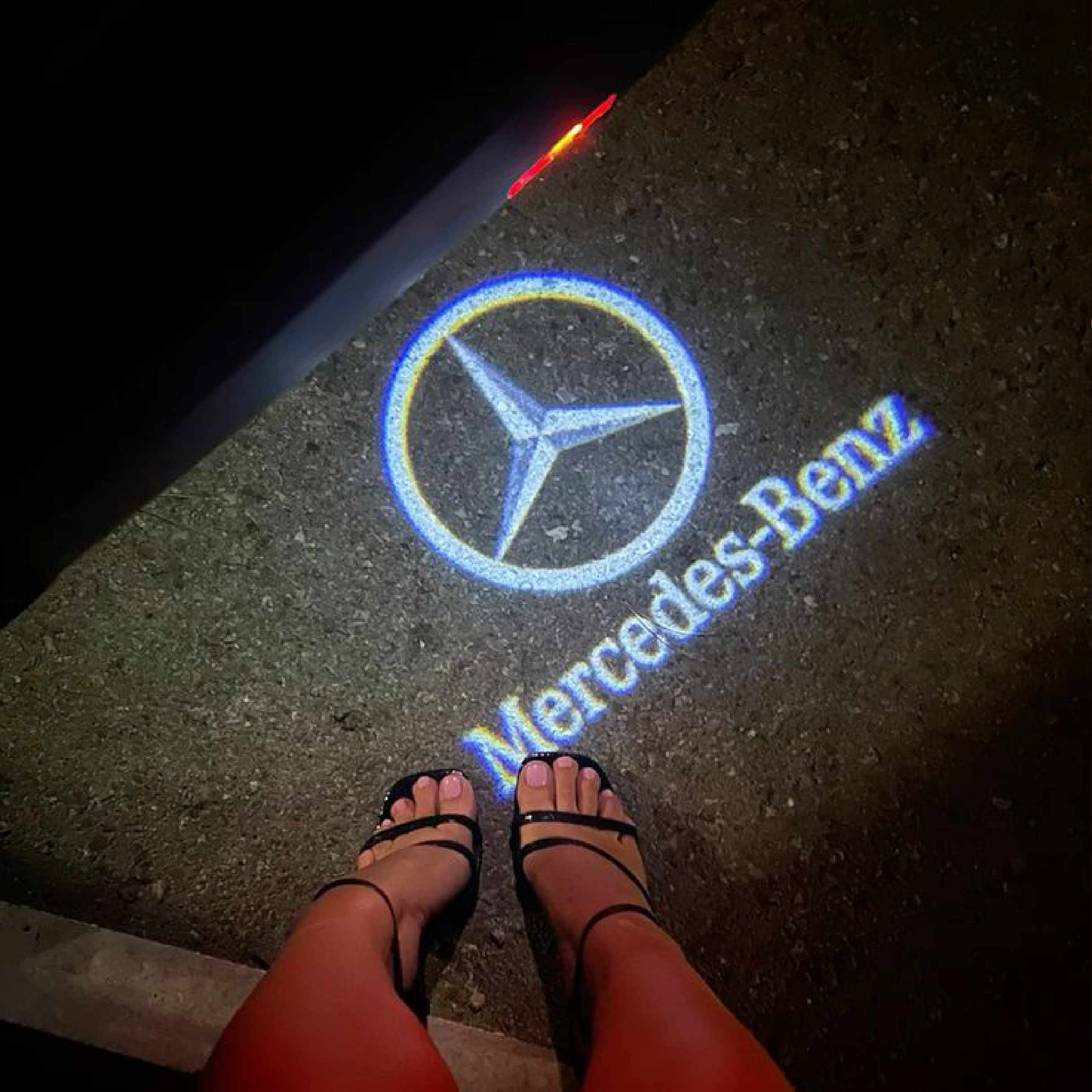 Puddle Lights for Mercedes Benz - Wireless Car Door Projector