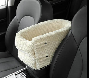 Armrest Pet Safety Seat by Bloomcar